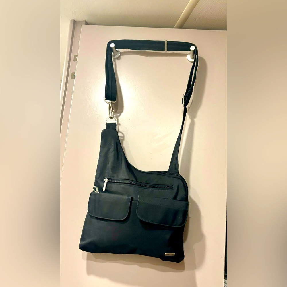 Travelon bag